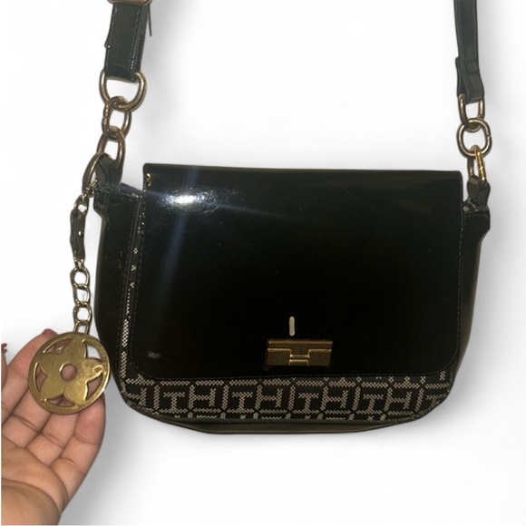 Tommy Hilfiger Black Crossbody Bag with Gold Details - Picture 1 of 9